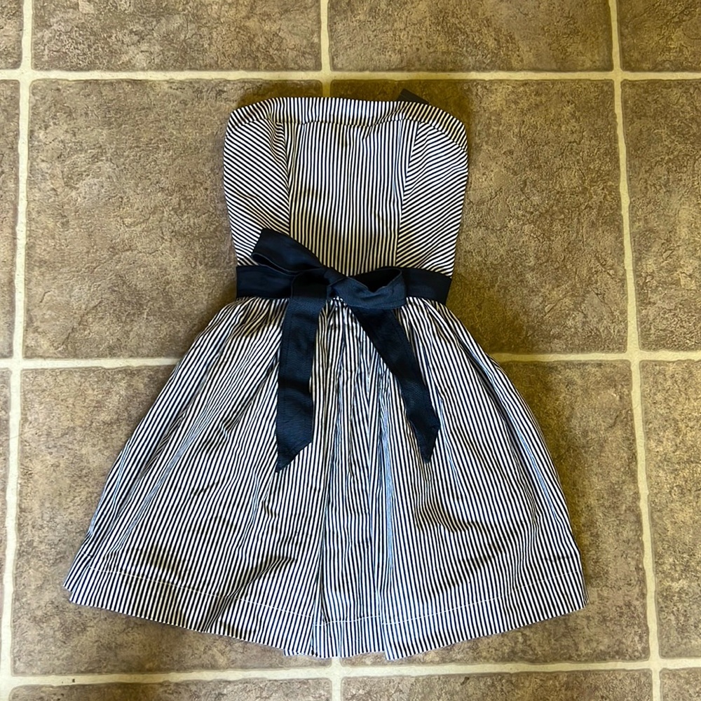 NWT Abercrombie & Fitch Striped Strapless Dress Sz XS